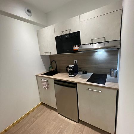 Le Salvador - Appart'Hotel De 18M2 A 44M2 La Talaudiere Esterno foto