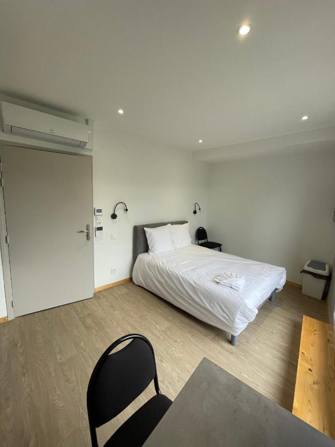 Le Salvador - Appart'Hotel De 18M2 A 44M2 La Talaudiere Esterno foto