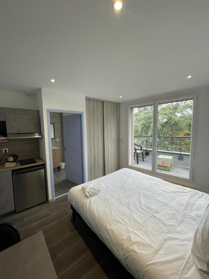 Le Salvador - Appart'Hotel De 18M2 A 44M2 La Talaudiere Esterno foto