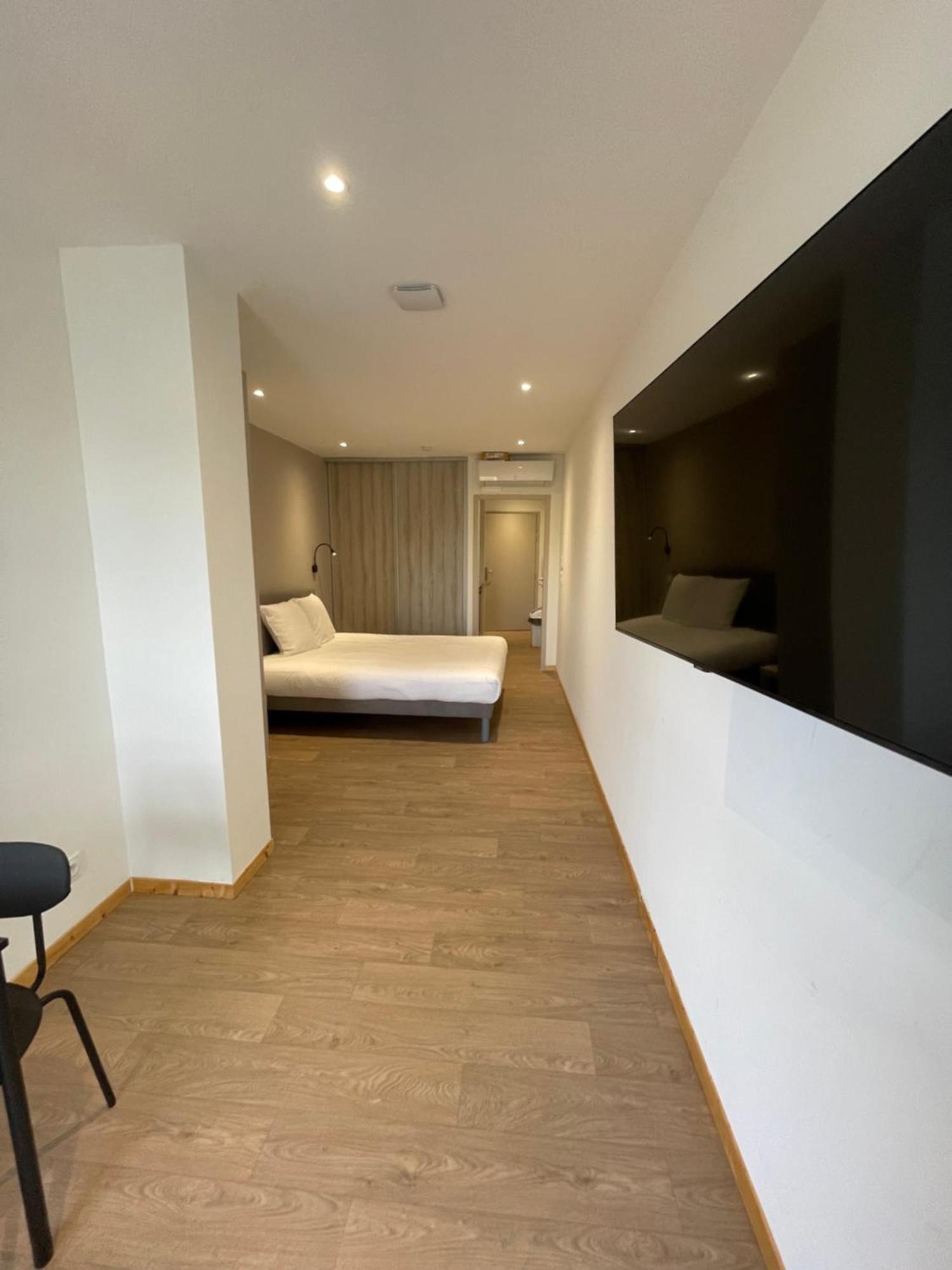 Le Salvador - Appart'Hotel De 18M2 A 44M2 La Talaudiere Esterno foto