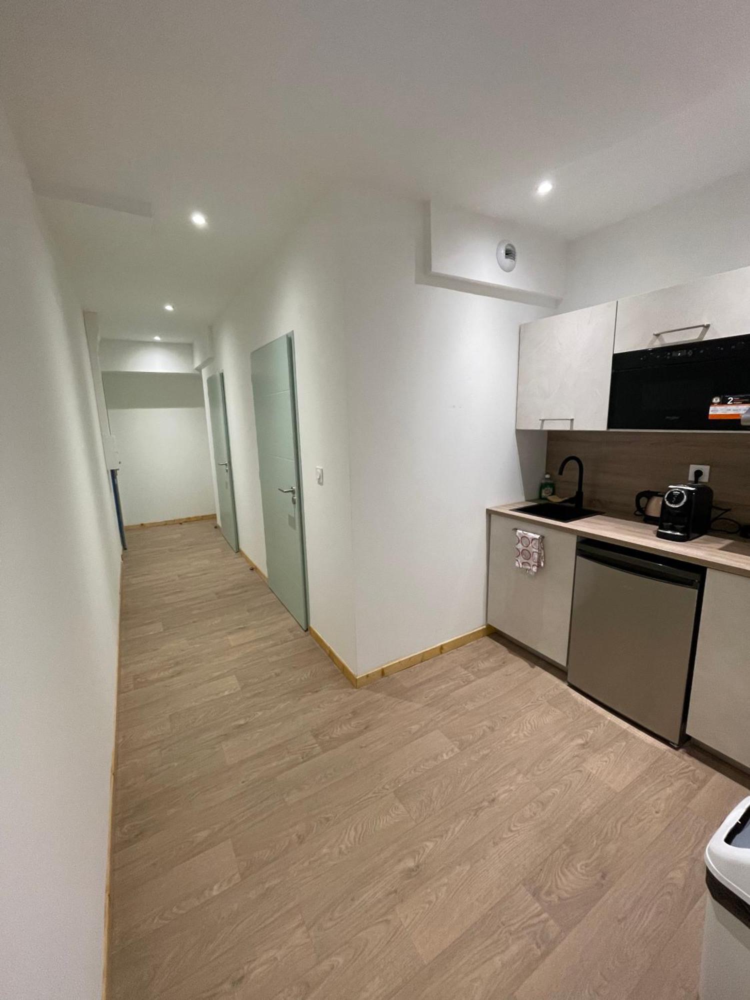 Le Salvador - Appart'Hotel De 18M2 A 44M2 La Talaudiere Esterno foto